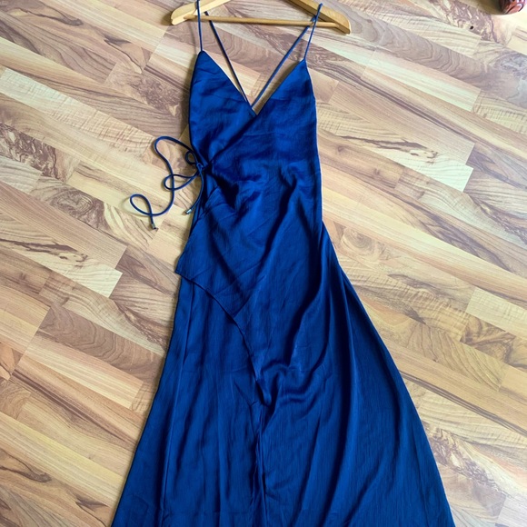 Finding July Navy Wrap Dress - Picture 3 of 6